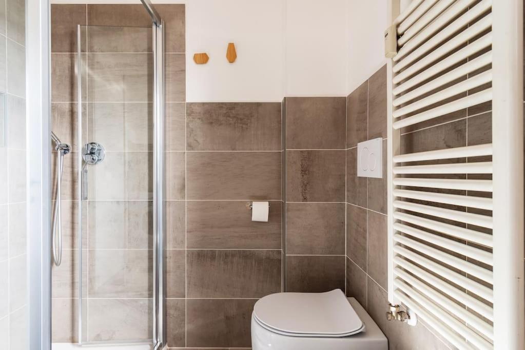 Ferienwohnung Schiavoni Flexyrent Wifi Mailand Exterior foto