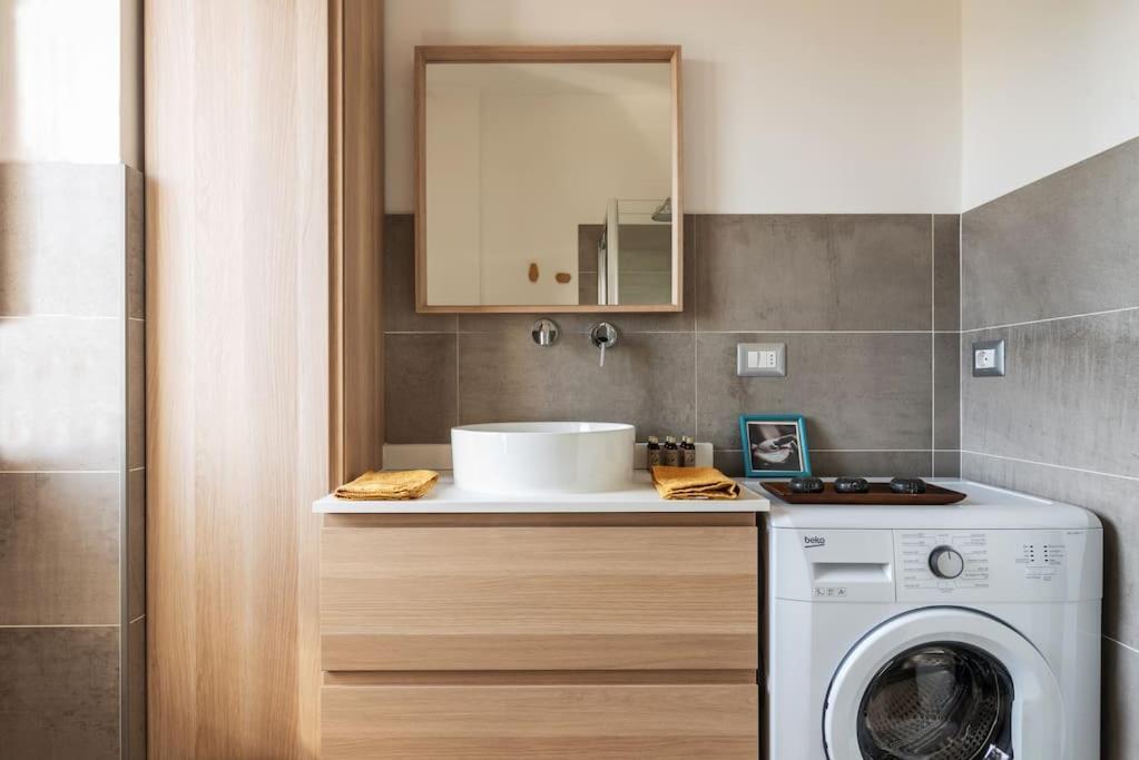 Ferienwohnung Schiavoni Flexyrent Wifi Mailand Exterior foto